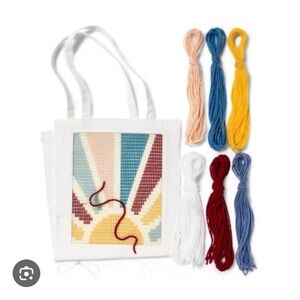 NWT package damaged MONDO LLAMA MAKE YOUR OWN TOTE DIY KIT